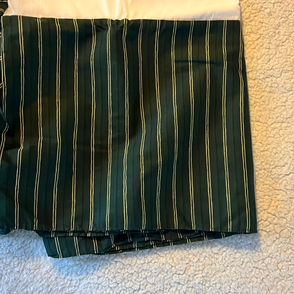 Twin Bedskirt…NEW